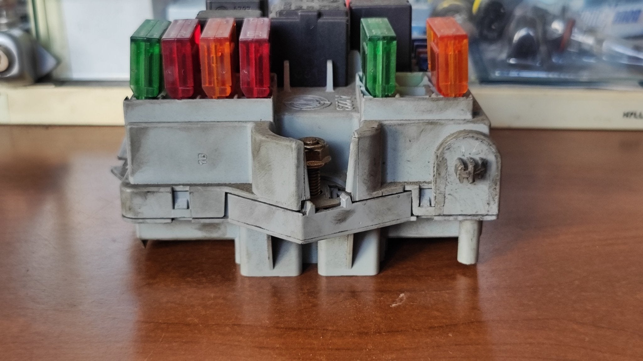 46558759 Centralina porta fusibili Alfa Romeo 147 1.6 TS - Debiautomotive