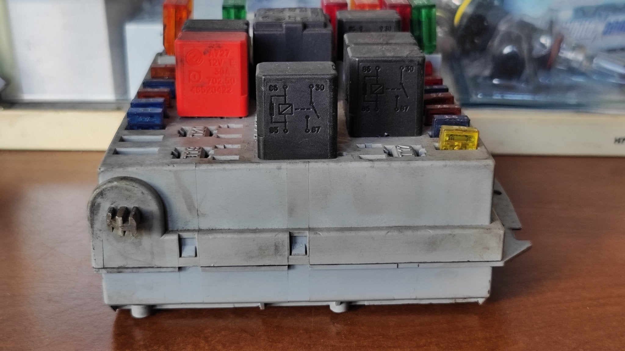 46558759 Centralina porta fusibili Alfa Romeo 147 1.6 TS - Debiautomotive