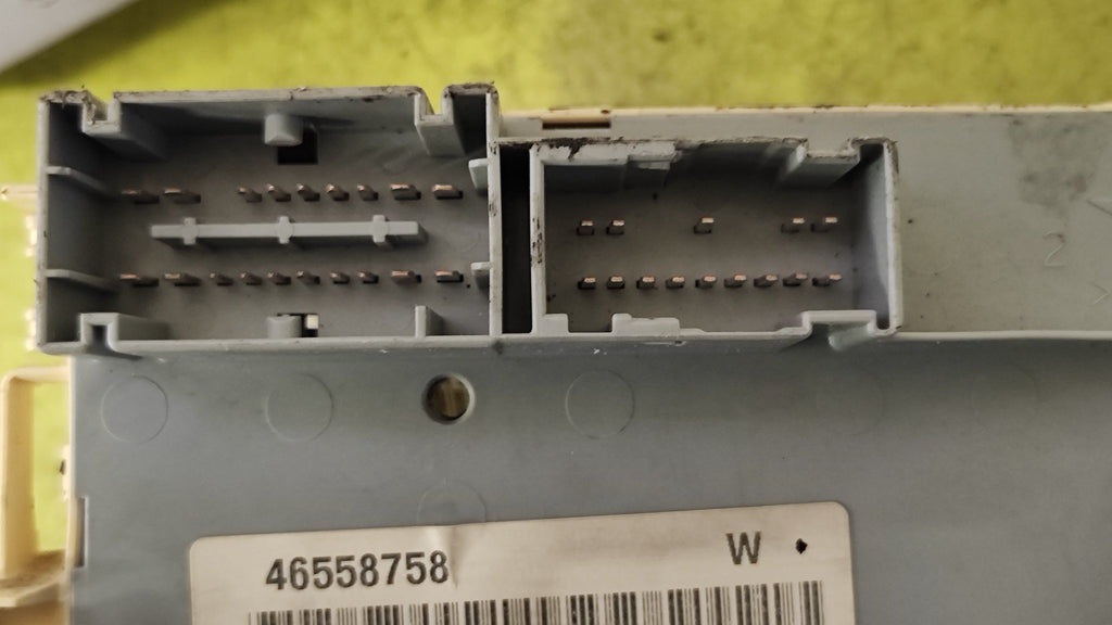 50504852 46558758 body computer e scatola fusibili Alfa Romeo 147 2000>2010 - Debiautomotive