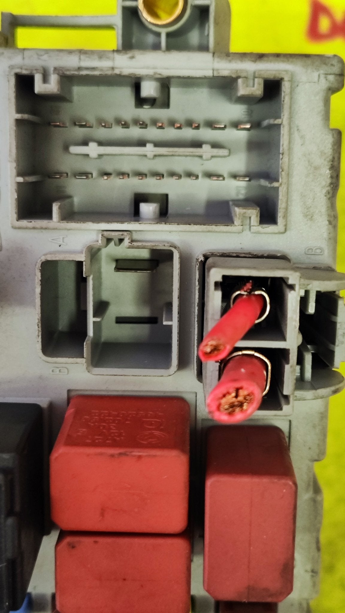 51715561 51733919 Body Computer + fusibiliera Lancia Y - Debiautomotive