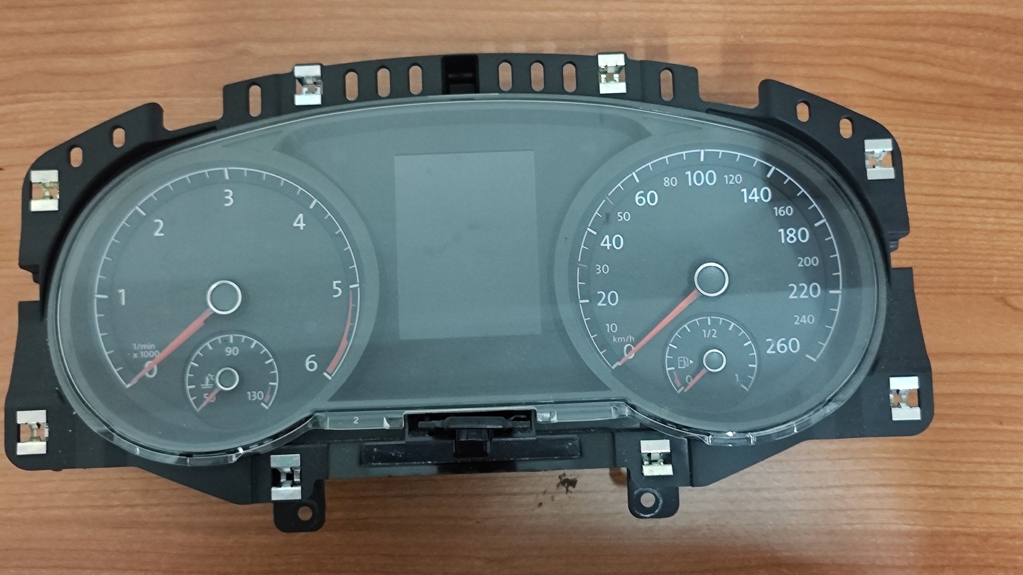 5G1920751B Quadro strumenti Golf 7 diesel - Debiautomotive