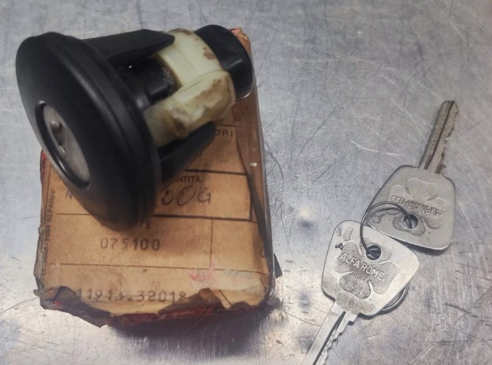 60703887 ORIGINALE tappo serbatoio Alfa Romeo Giulietta (116) - Debiautomotive