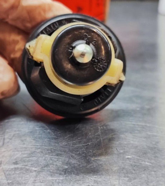 60703887 ORIGINALE tappo serbatoio Alfa Romeo Giulietta (116) - Debiautomotive