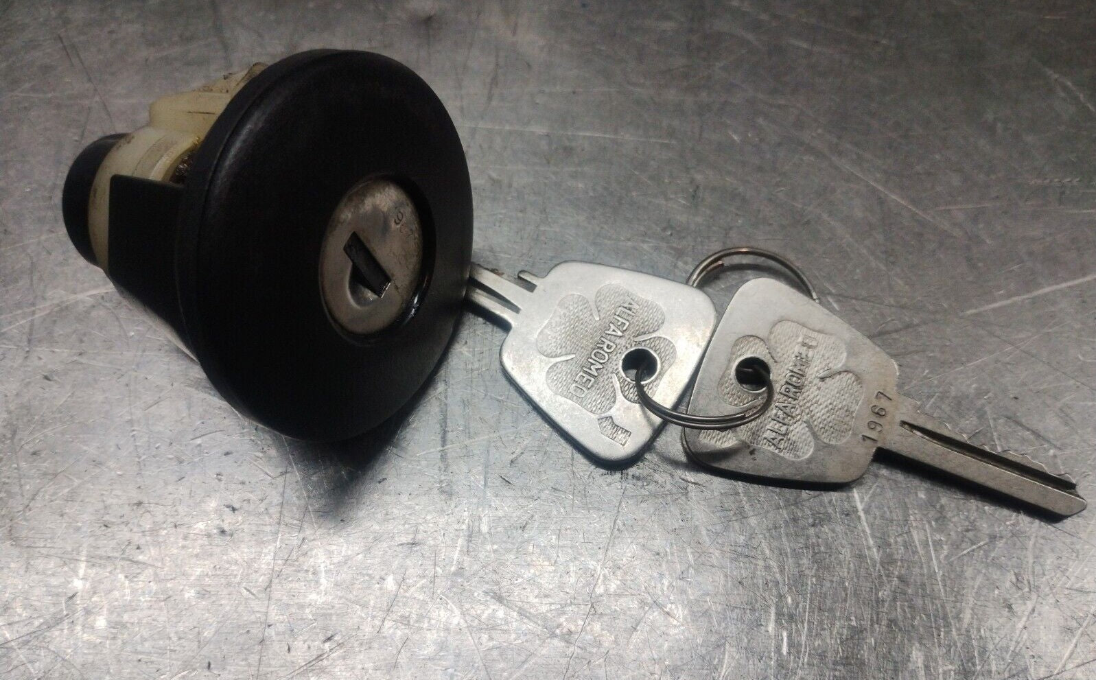 60703887 ORIGINALE tappo serbatoio Alfa Romeo Giulietta (116) - Debiautomotive