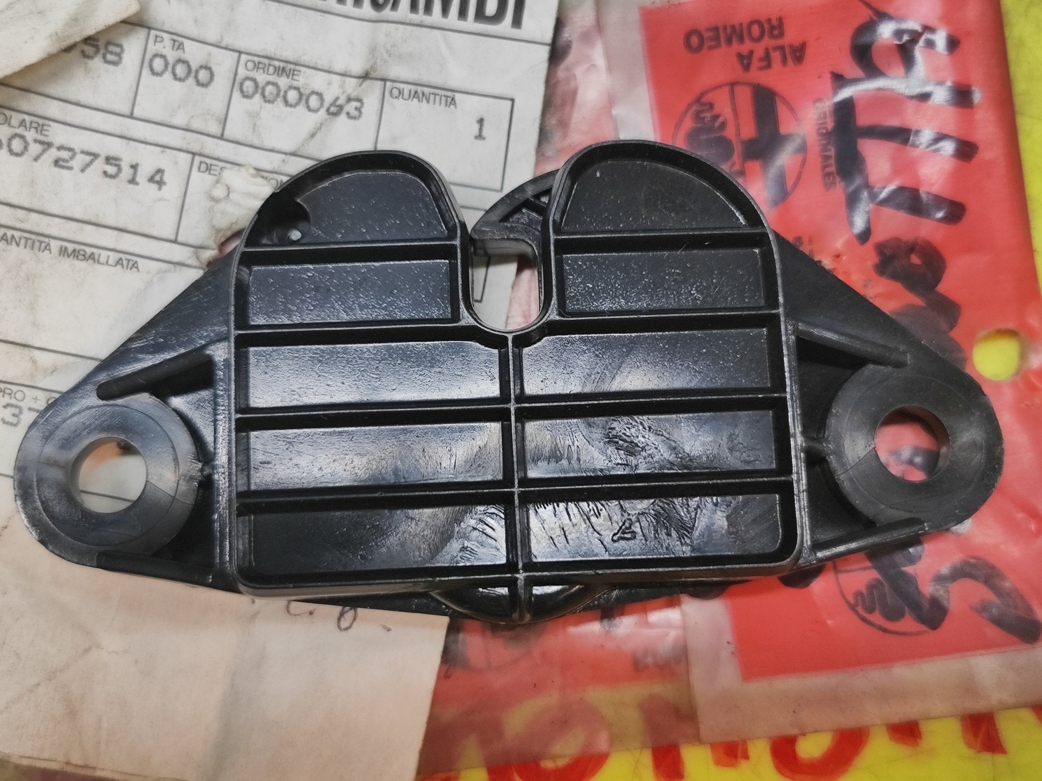 60727514 Serratura Cofano Vano Motore Alfa Romeo Alfetta GTV - Debiautomotive
