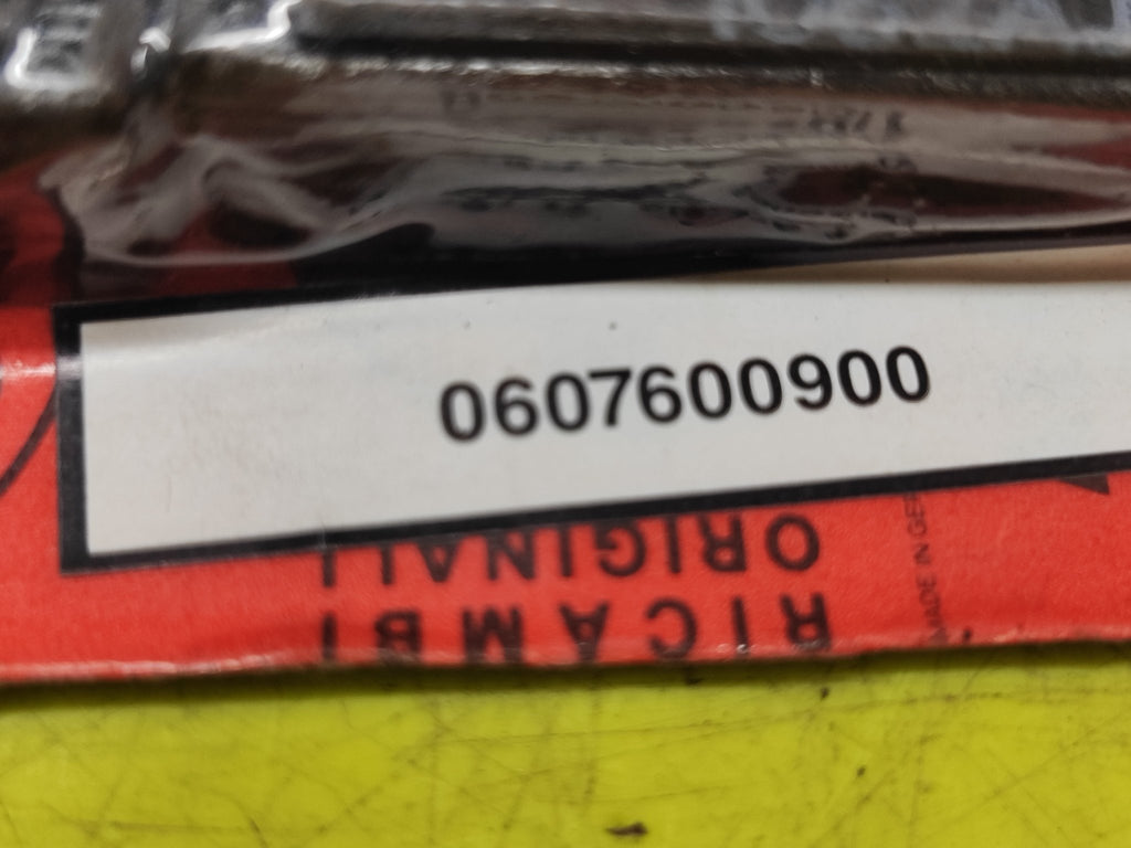 607600900 kit pastiglie freno anteriori Alfa Romeo 75 - Debiautomotive