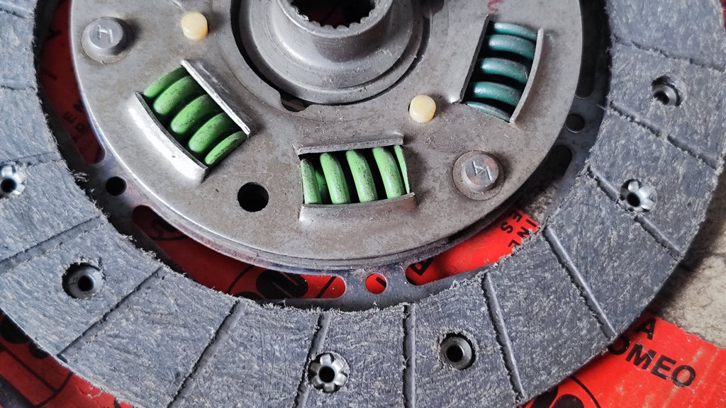 60800529 Disco frizione Alfa Romeo 155 164 GTV V6 - Debiautomotive