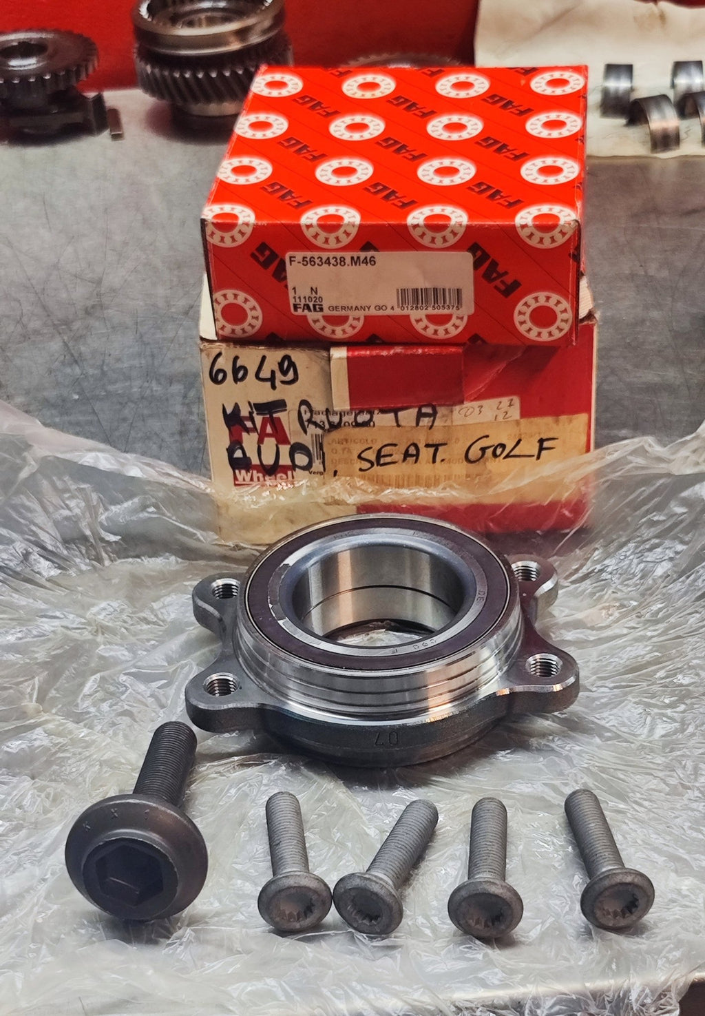 713610900 FAG Kit cuscinetto ruota Audi Porsche - Debiautomotive