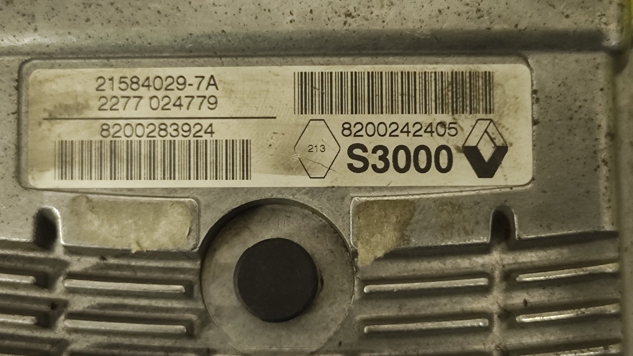 8200242405 S3000 Centralina motore Renault Megane II 1.6B - Debiautomotive