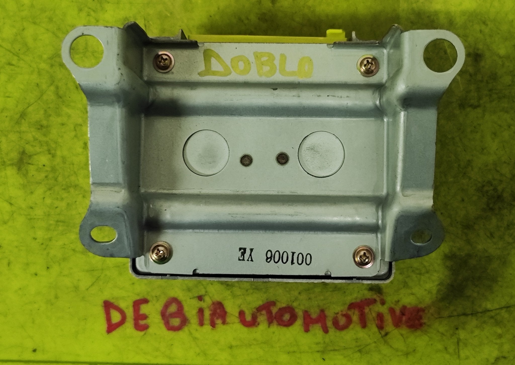 89170 - 52040 231000 - 1830 Centralina airbag Toyota Yaris - Debiautomotive