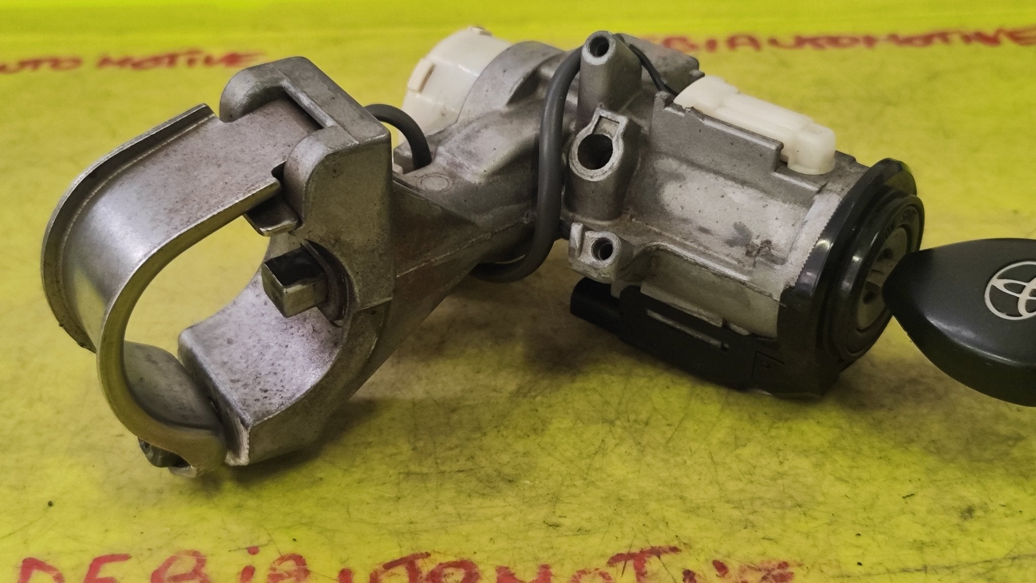 89783 - 52030 Blocchetto di accensione con chiave Toyota IQ 1.0B 1° serie - Debiautomotive