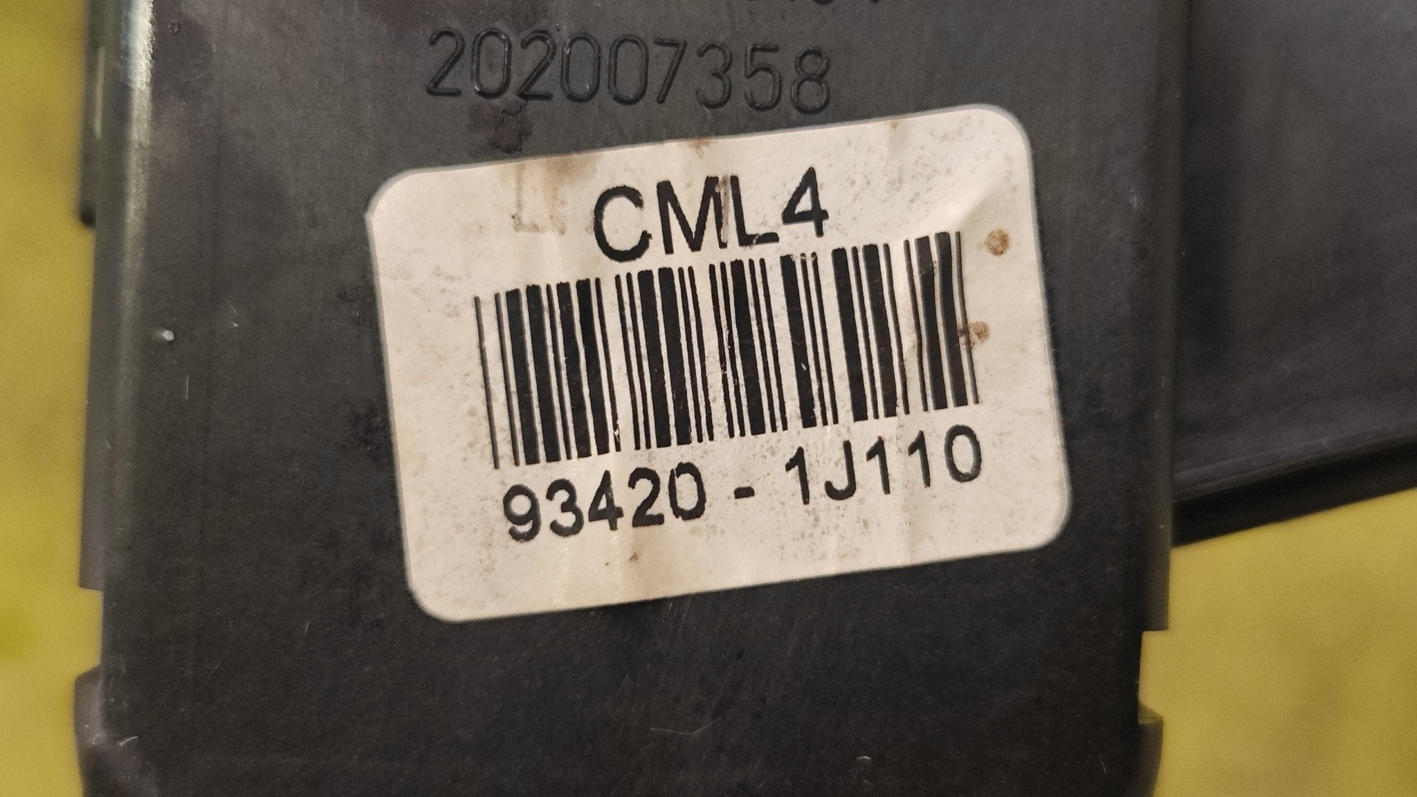 93420 - 1J110 93410 - 1J200 devio luci Hyundai i20 - Debiautomotive