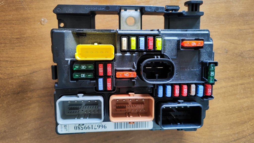9667199580 HW8 SW8 MK8 Centralina BSM R07 Peugeot Citroen C3 - Debiautomotive