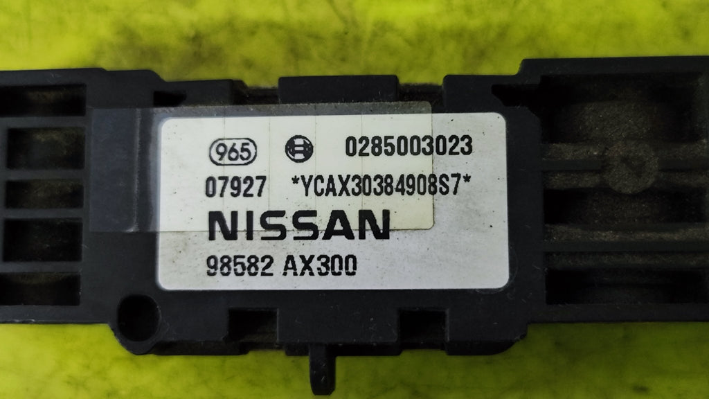 98582AX300 Sensore crash urto airbag Nissan Micra K12 - Debiautomotive