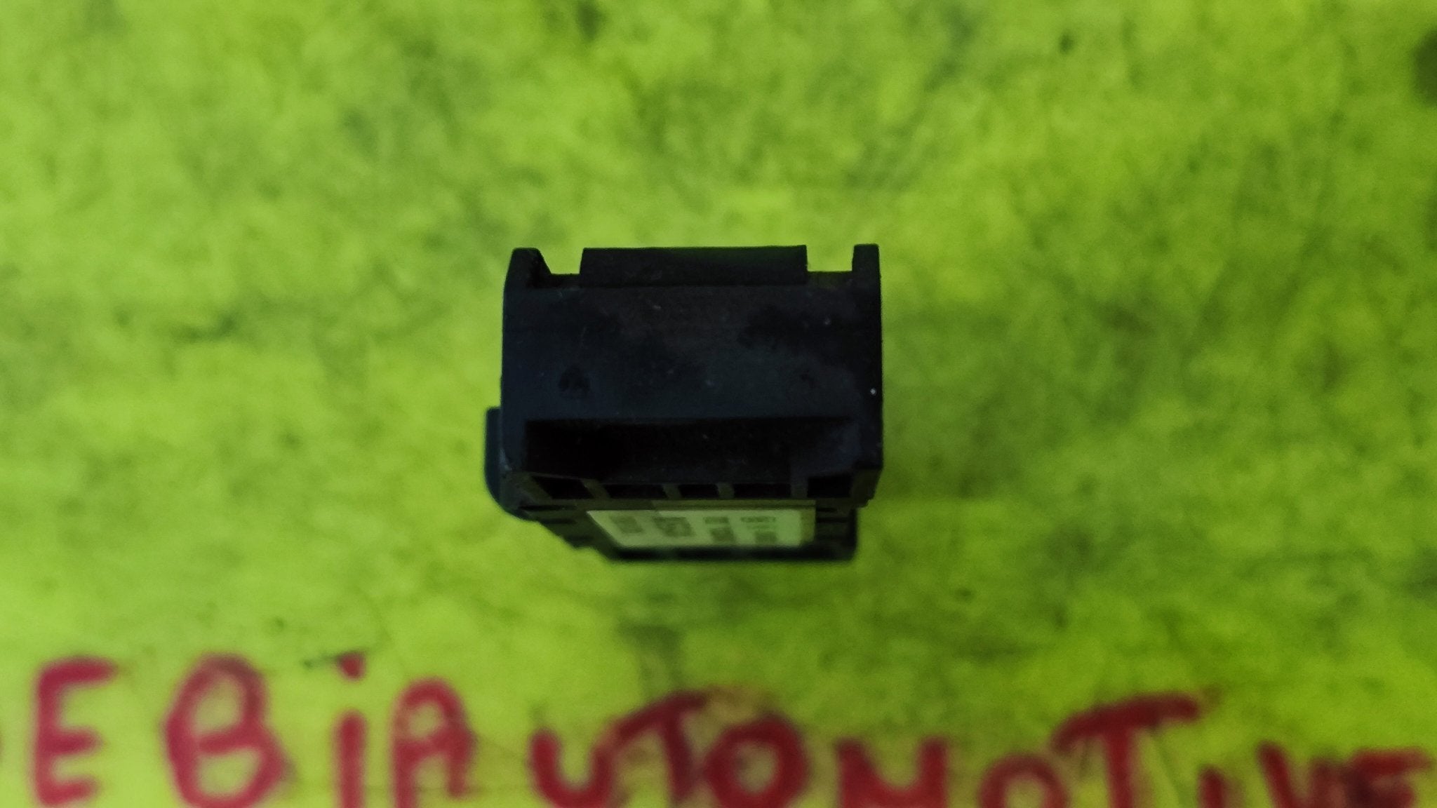 98582AX300 Sensore crash urto airbag Nissan Micra K12 - Debiautomotive