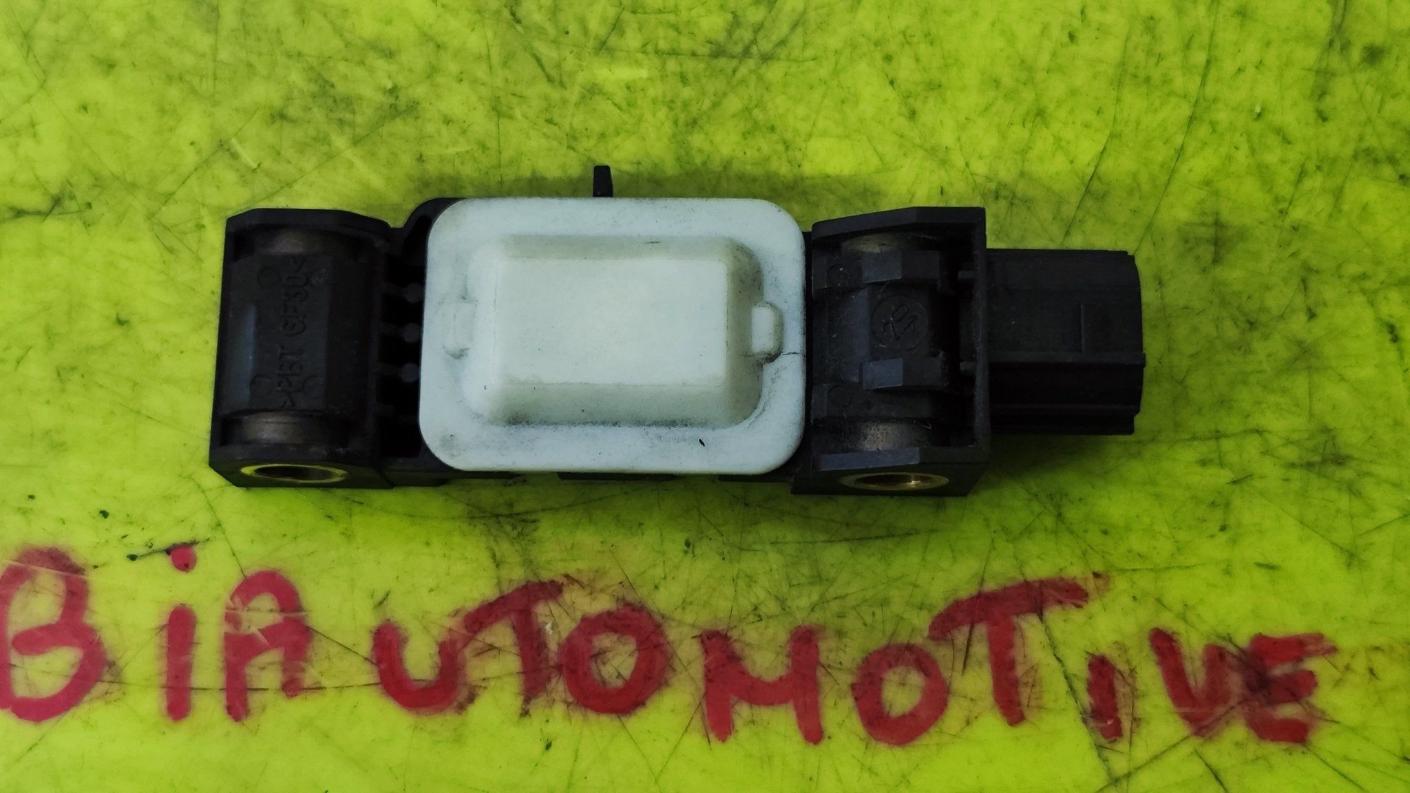 98582AX300 Sensore crash urto airbag Nissan Micra K12 - Debiautomotive
