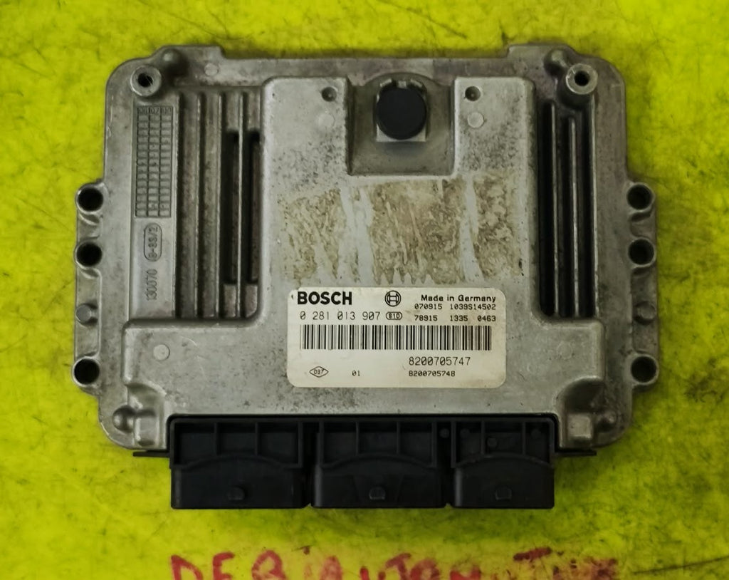 Centralina motore Renault Scenic 0281013907 8200705747 