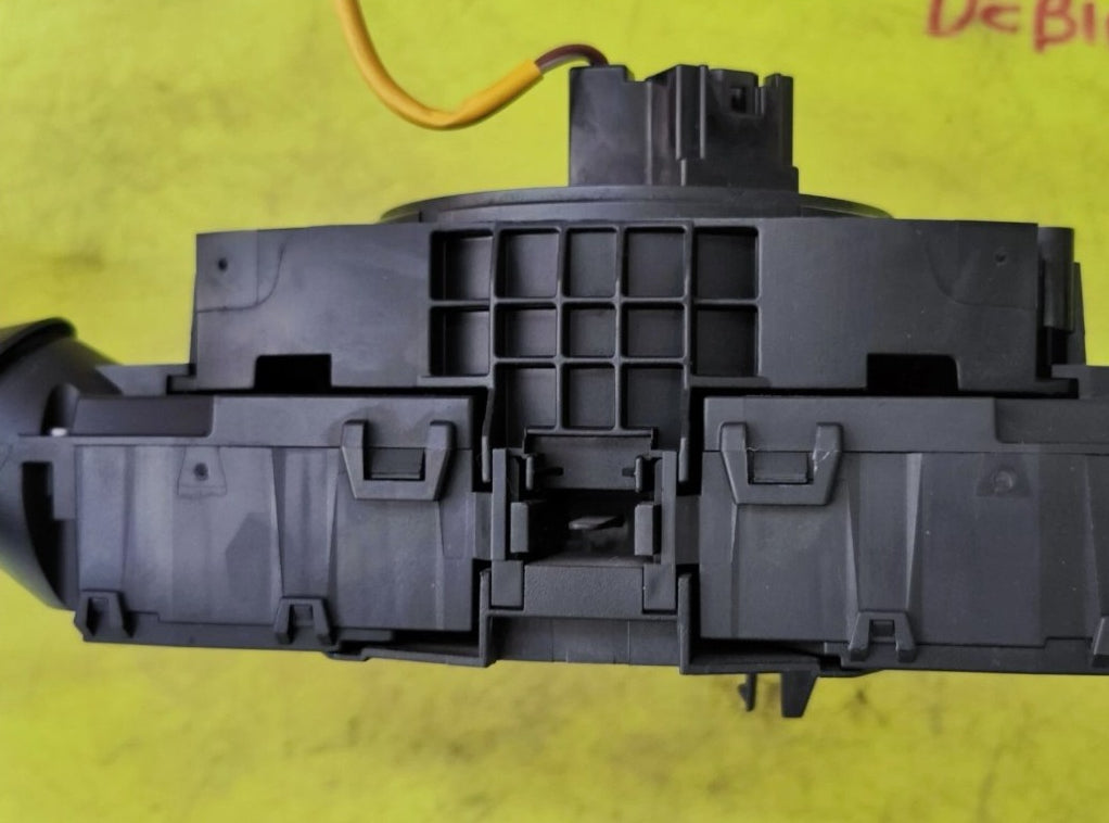 Devio Luci Ford Fiesta VI 86AT-13N064-GE