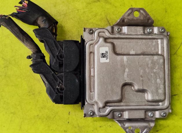 Centralina motore Suzuki Alto 1.0 0261S07325 33920-68K04 ME17.9.5