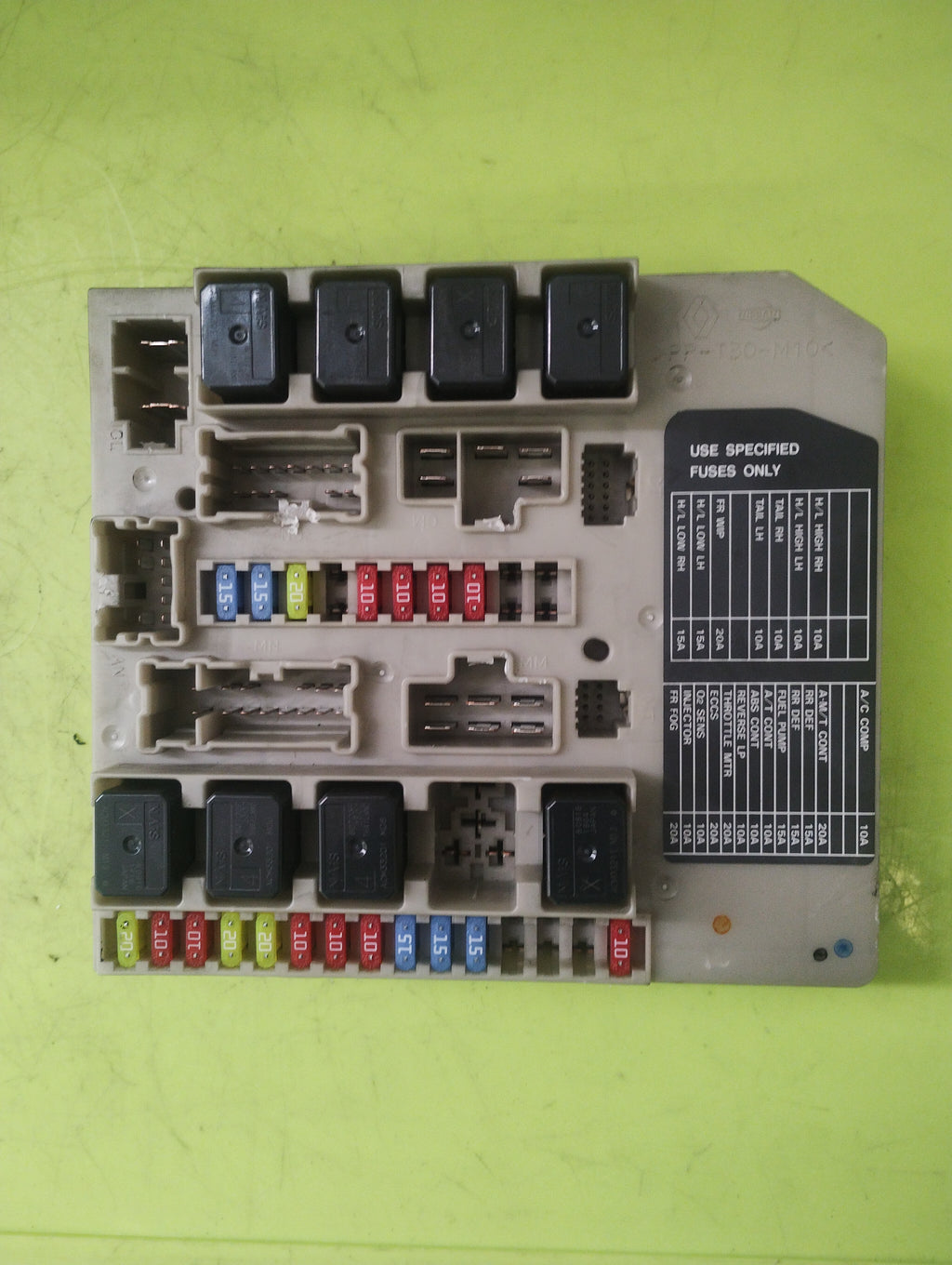 CENTRALINA SCATOLA FUSIBILI NISSAN MICRA K12 T30-M10  