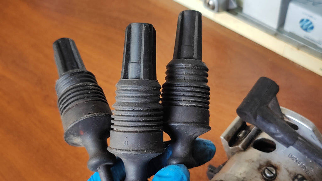 Spinterogeno Peugeot 205 1.6 1.9 GTI JGFU4 0237009620 1235522401 