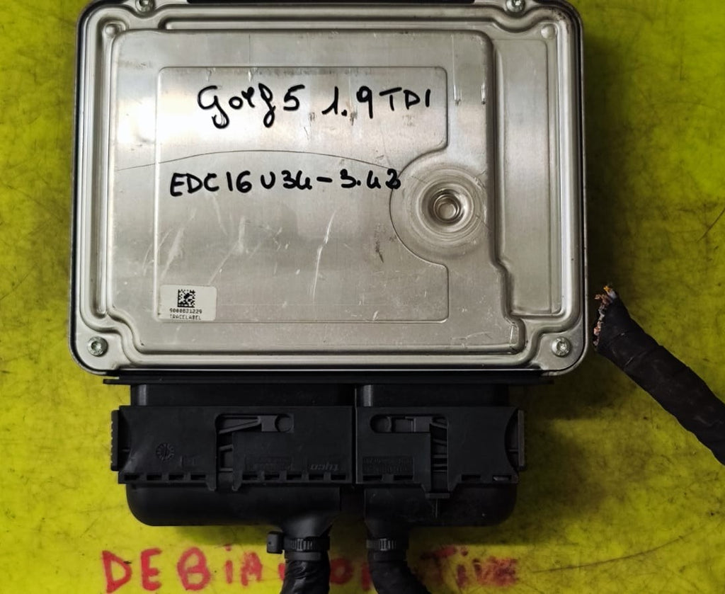 Centralina motore Volkswagen Golf 5 1.9 TDI 0281013606 03G906021HB