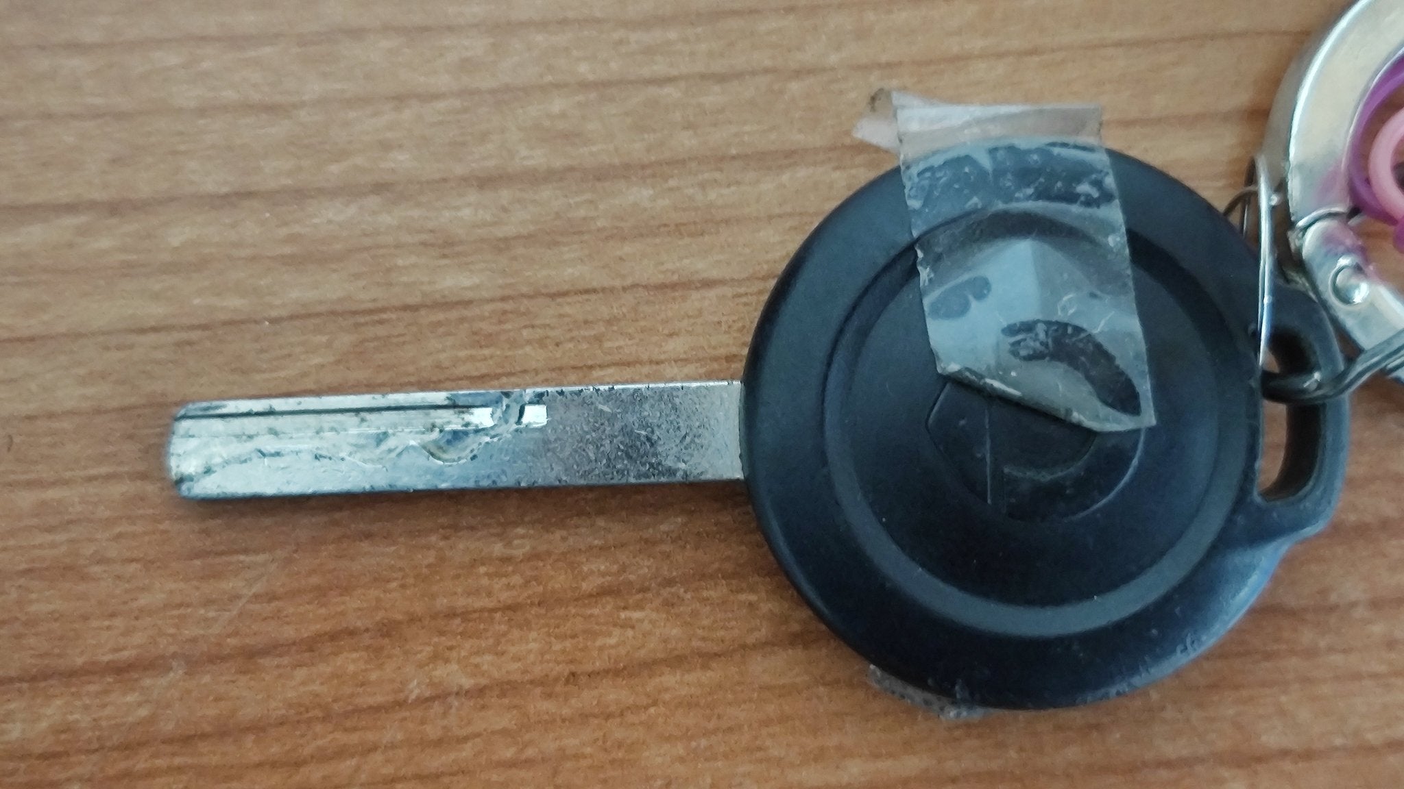 A4545450326 MR979369 5WK45107 Contatto spiralato + blocchetto di accensione + 1 chiave Smart ForFour W454 - Debiautomotive