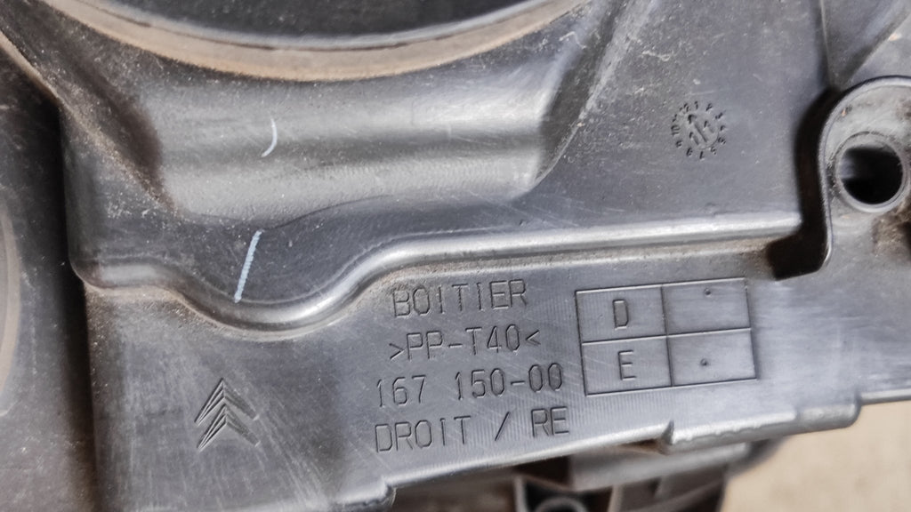 Coppia di fanali anteriori Citroen C3 Picasso 9681873980 - Debiautomotive