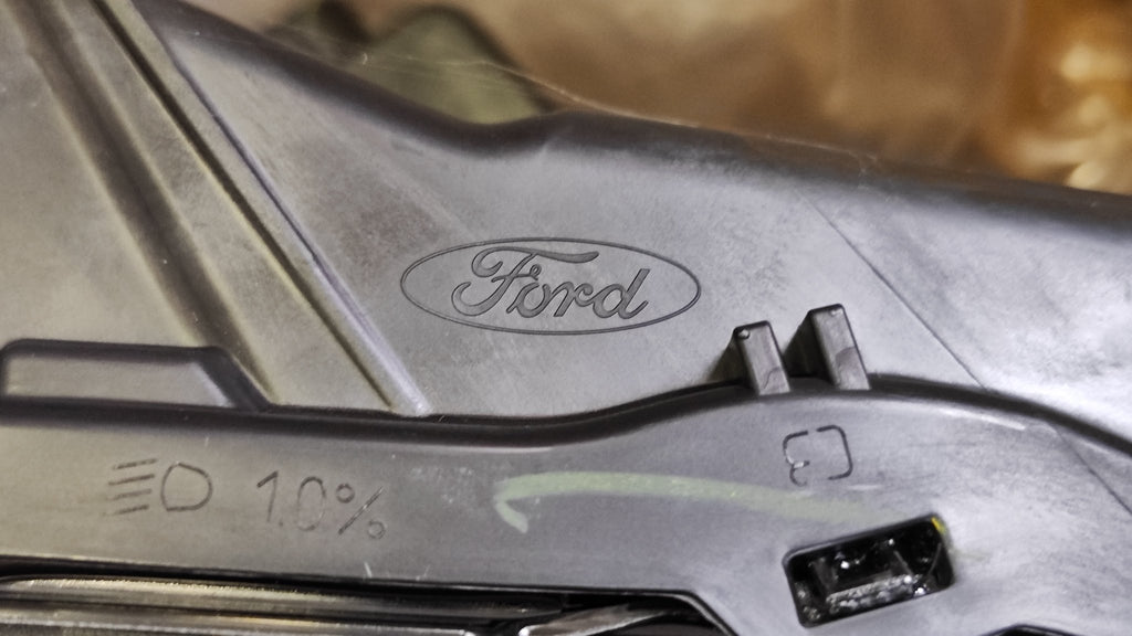 LJ8B13008BG faro anteriore destro full led Ford Mustang Mach - E - Debiautomotive
