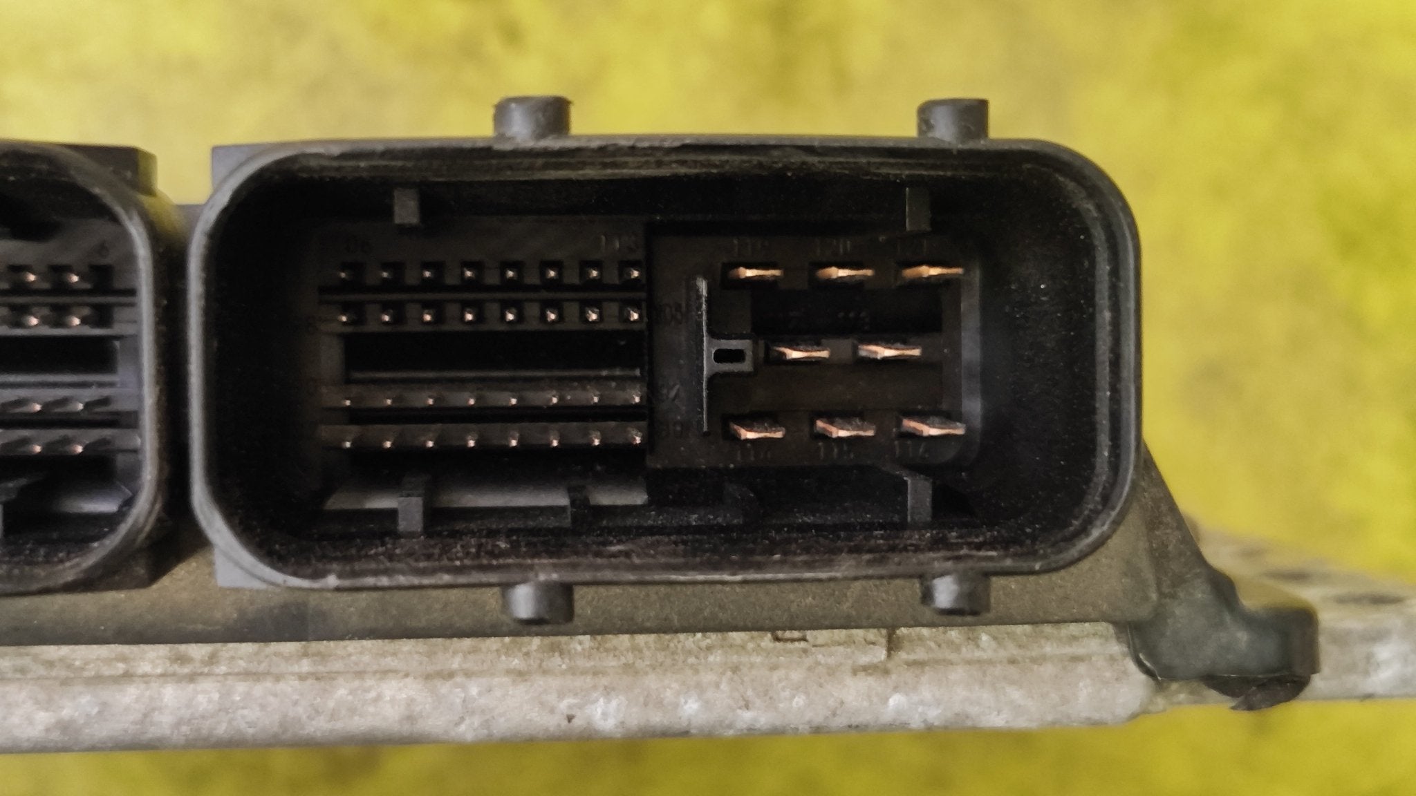 MEC37 - 300 H3 8119 LZ Centralina Motore Hitachi Nissan Micra - Debiautomotive