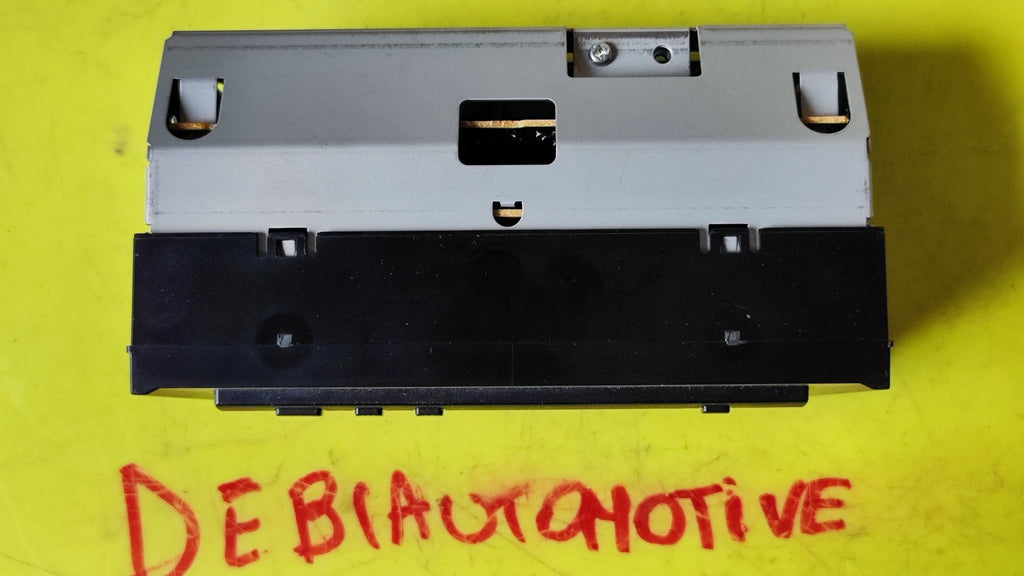MR489626 Monitor display Mitsubishi Space Runner Space Wagon - Debiautomotive