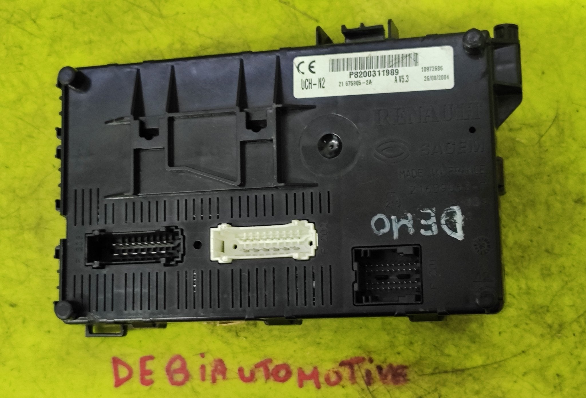P8200311989 UCH - N2 AV5.3 BSI Renault Clio II - Debiautomotive
