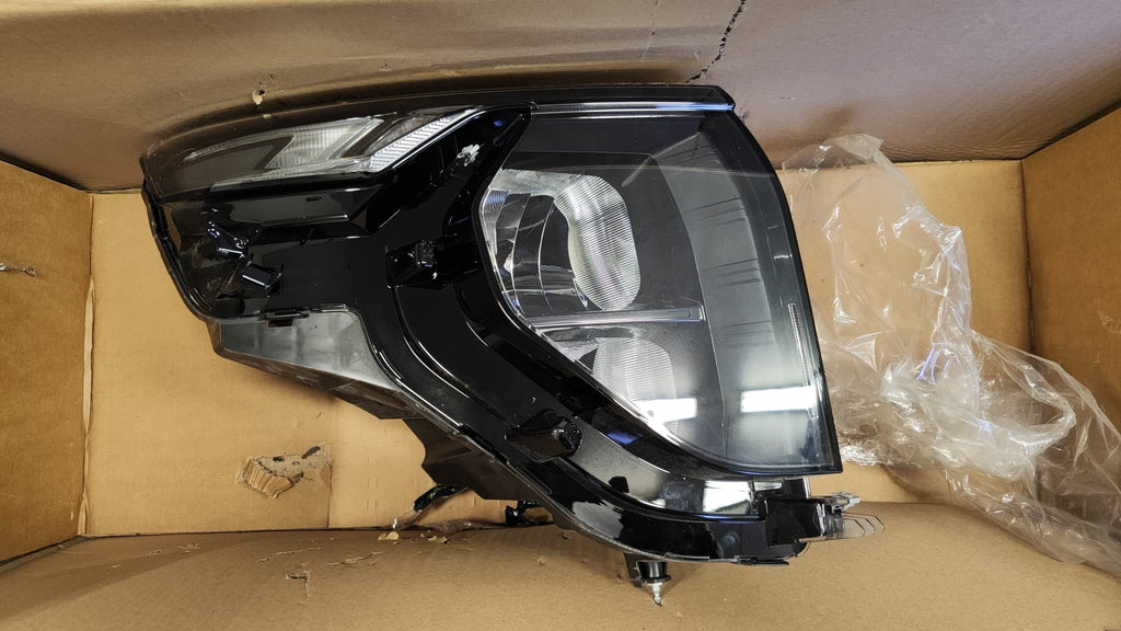 R2X6 - 13E014 - AF Fanale anteriore destro Ford Tourneo Courier - Debiautomotive
