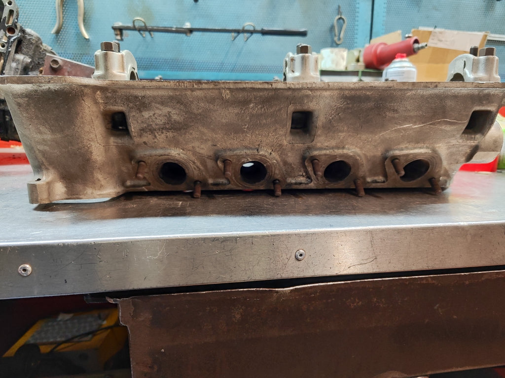 Testata NUDA Alfa Romeo GT 1.3 - Debiautomotive