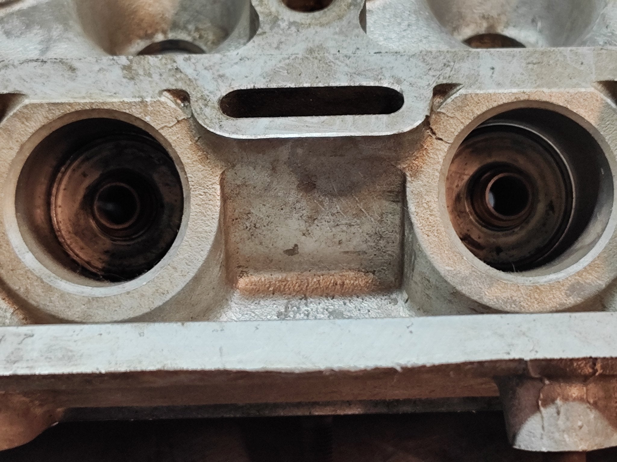Testata NUDA Alfa Romeo GT 1.3 - Debiautomotive