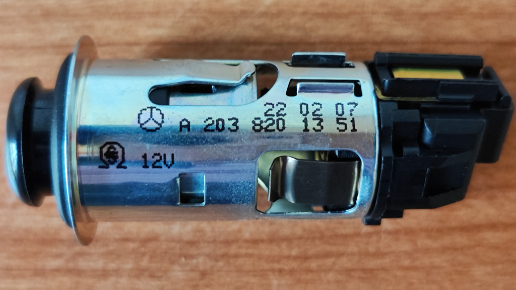 Presa di Alimentazione Mercedes-Benz Classe C W203 A2038201351  