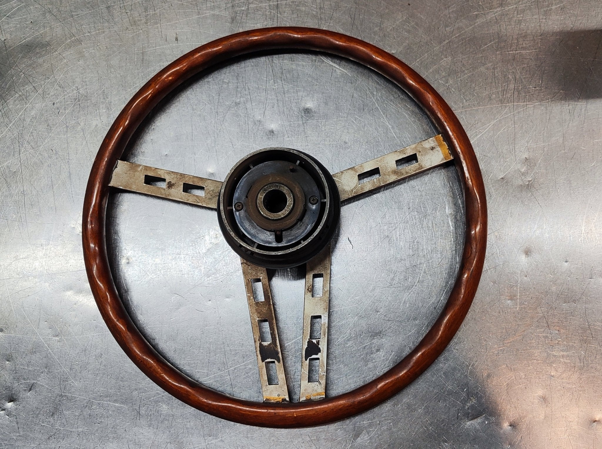 Volante in legno Personal 4 raggi Fiat auto d'epoca - Debiautomotive